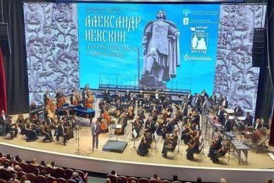Фестиваль в честь 800-летия Александра Невского открылся в Волгограде