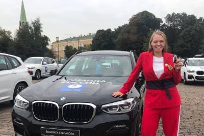 Тверской призерке Олимпийских игр вручили ключи от BMW