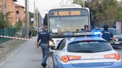 Попросили показать билет: в Италии беженец устроил кровавую резню в автобусе