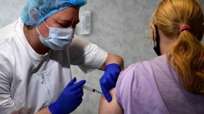 Инфекционист перечислил необходимые каждому россиянину прививки