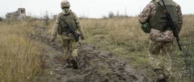 Двое военных погибли на Донбассе, еще девять получили ранения