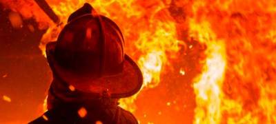 Пожар уничтожил жилой дом под Петрозаводском, один человек погиб