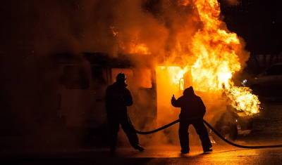 «Скорая» с людьми внутри загорелась в Новосибирске