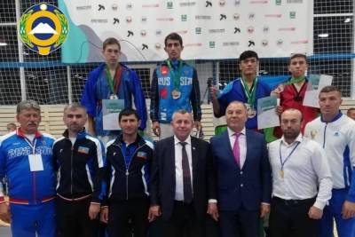 Борцы Карачаево-Черкесии привезли пять медалей с мирового первенства