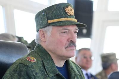 Лукашенко приехал на российско-белорусские учения и заявил об угрозе