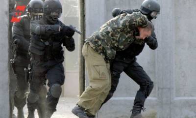 В Екатеринбурге Росгвардия и полиция задержали мужчину с гранатой