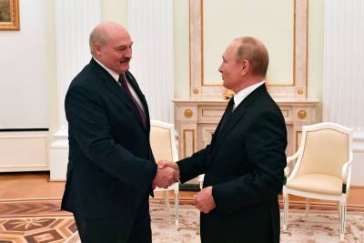 Лукашенко рассказал, о чем до ночи говорил на встрече с Путиным