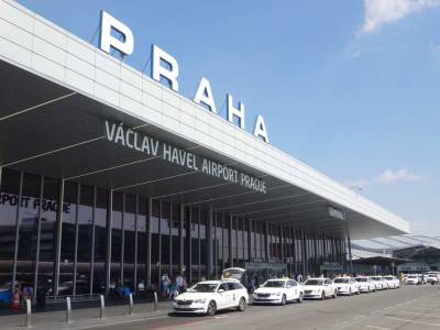 В аэропорту Праги задержали россиянина по запросу МИД Украины