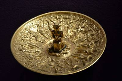 В Ютландии обнаружены золотые медальоны, посвящённые богу Одину