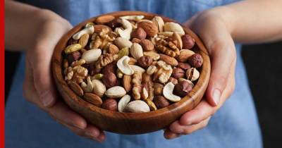 От болезней сердца, высокого сахара и холестерина: пользу популярного ореха раскрыли ученые
