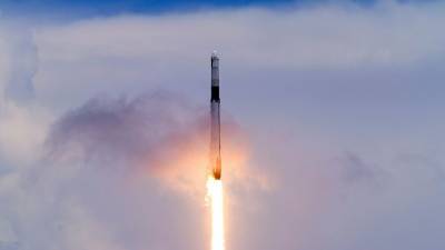 SpaceX готовится запустить на орбиту первый гражданский экипаж