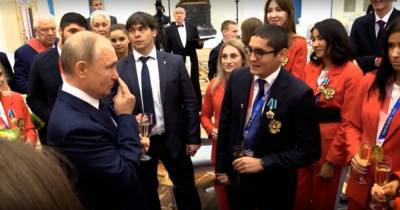 "Сломали нос": Путин рассказал, почему бросил тренировки по боксу в детстве