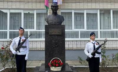 В Краснодаре поставили памятник Феликсу Дзержинскому