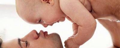 Отцы детей от суррогатных матерей со следующего года будут получать маткапитал