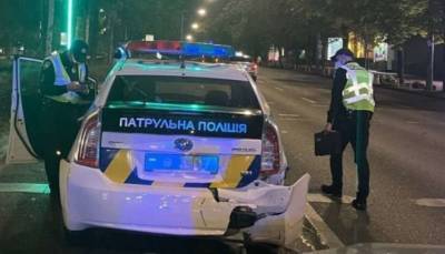 В Киеве пьяный водитель травмировал двух инспекторов