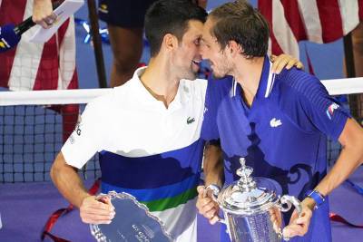 Джокович поздравил Медведева после победы россиянина в финале US Open