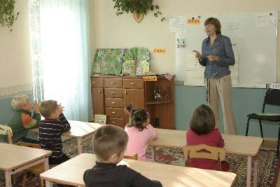 В пяти регионах РФ протестируют новую систему оплаты труда педагогов