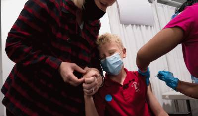 Что нужно знать о вакцинации детей от коронавируса в России