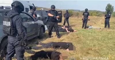 В Винницкой области полиция на поле задержала "аграрных рейдеров" (фото, видео)