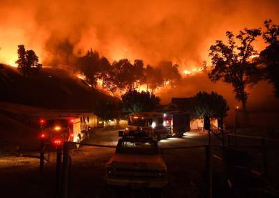 Байден распорядился оказать помощь Калифорнии из-за пожара «Калдор»