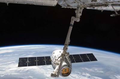 SpaceX запустит на орбиту новую группу спутников Starlink