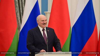 Запад усиливает давление. Беларусь все сильнее вжимается в Россию