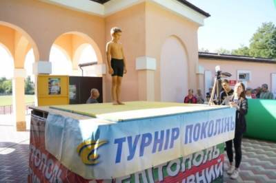 9-летний мальчик из Мелитополя установил рекорд, отжавшись 1001 раз (ФОТО)