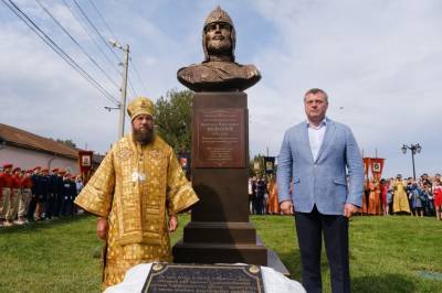 В Астрахани открыли бюст святому благоверному князю Александру Невскому