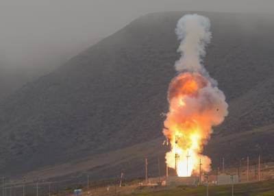 В США провели испытательный пуск ракеты-перехватчика