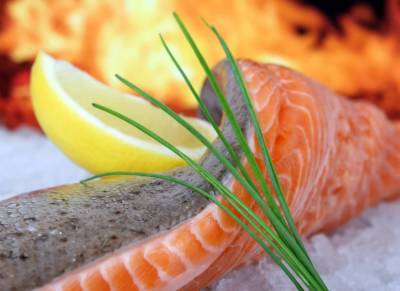 Диетолог Гудсон: Употребление лосося поможет восполнить нехватку витамина D в организме