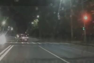 В Смоленске водитель шестерки на большой скорости сбил молодого человека прямо на пешеходном переходе