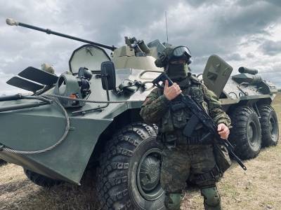 Танковый таран и парад техники: в Челябинской области отпраздновали День танкиста