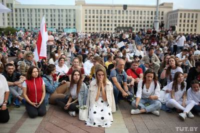 Хазин: Белоруссию губит либеральное экономическое образование...