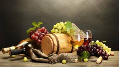 Более 250 вин российского производства представили на фестивале в Волгограде
