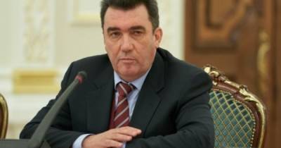 "Это нонсенс": НАН Украины возмущена предложением Данилова перейти на латиницу