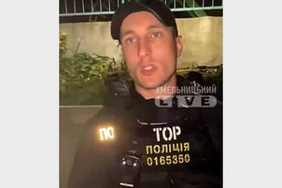 На Украине полицейский отказался говорить на украинском языке - lenta.ru - Украина - Хмельницкий