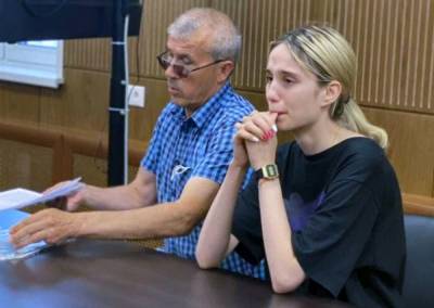 Девушке, сбившей трех детей в Москве, продлили арест