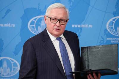 Рябков: Украина превратилась в сообщающийся сосуд Запада