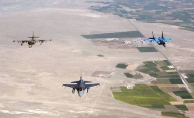ВВС Турции и Азербайджана уничтожили наземные цели условного противника