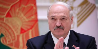 Лукашенко заявил о победе над гибридными атаками
