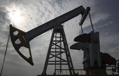 Егор Алеев - Цены на нефть растут на данных о запасах в США - interfax.ru - Москва - Китай - США - Лондон