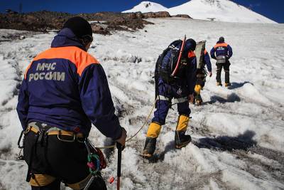 При сходе ледника в Карачаево-Черкесии погибли два человека