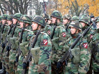 Русская агрессия? Латвийская армия перепугала жителей Риги
