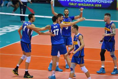 Италия вышла в полуфинал ЧЕ-2021 по волейболу