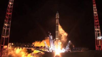 Дмитрий Рогозин - Ракета «Союз» вывела на суборбитальную траекторию 34 спутника OneWeb - vm.ru - Англия