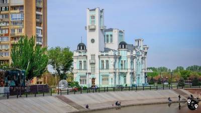 Астраханцы подписывают петицию против строительства храма Александра Невского