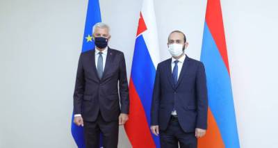 Глава МИД Армении обсудил со словацким коллегой ситуацию в Нагорном Карабахе