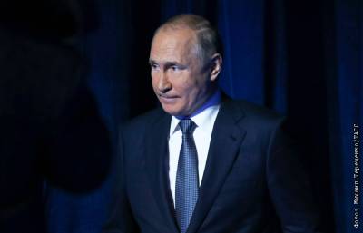 Путин заявил, что его контакт с заболевшим COVID станет экзаменом для "Спутника V"