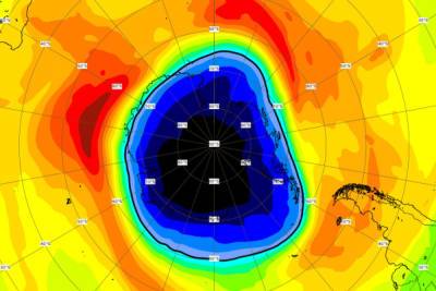 Озоновая дыра над Южным полюсом стала больше Антарктиды