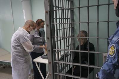 Ведущий онколог страны посетил осужденных в Хабаровском крае